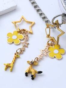 1pc Cartoon 3D Giraffe Keychain, Cute Creative Alloy Key Chain Pendant Bag Accessory With Flower Chain - Yellow - View 3