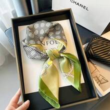 1PC Valentine's Day New 70*70cm Korean Style Small Square Scarf Women's Silk Scarf Spring Summer Sunscreen Neck Scarf Neck Protector Bag Tie Hair Band Versatile - F215 - 查看 3