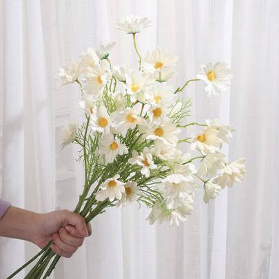 1件/4件/清新雅致的氛围，由小雏菊和多色花簇、柔和的绿色细枝以及精致的日常装饰组成。适合摆放在卧室花瓶或客厅置物架上。