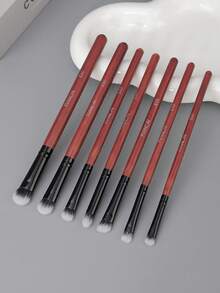 Set di 7 pennelli per trucco degli occhi, pennelli per occhi portatili, pennelli professionali per sfumatura di ombretti, ombretti con setole morbide e manico in legno, adatti per ombretto, sopracciglia, eyeliner e miscelazione. - Multicolore - Visualizzare 1