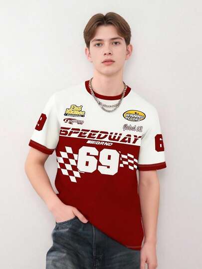 这款短袖T恤印有“ ”和“69”字样，以及方格旗图案，散发着速度运动和街头时尚的气息，是热爱赛车文化和追求独特时尚人士的理想之选。