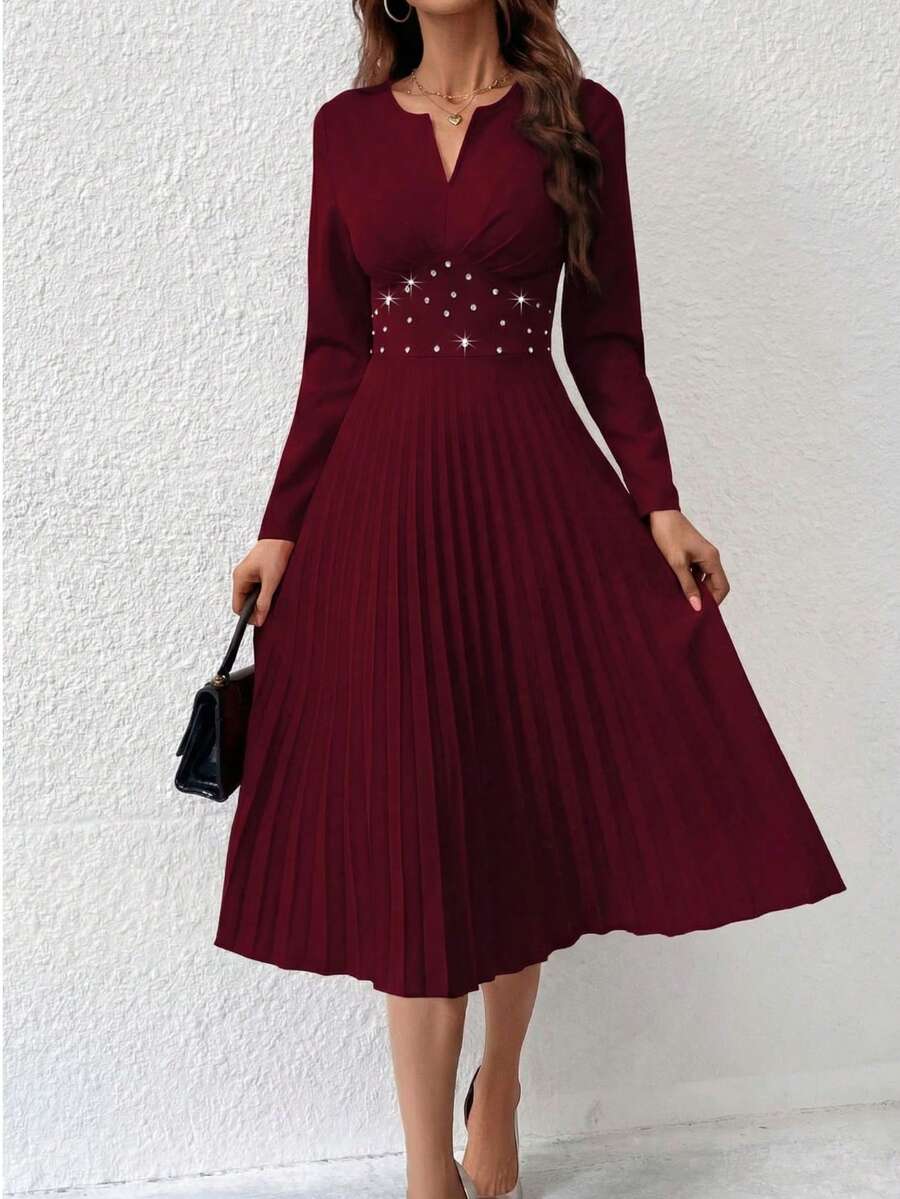 Đầm dài tay cổ chữ V xẻ tà, viền xếp ly, đính pha lê thanh lịch - Màu Đỏ Sâu - Xem 1