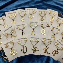 7件套不锈钢英文字母女士首饰套装，优雅简约混搭风格耳环项链套装，适合派对、婚礼、日常佩戴，时尚首饰，最佳礼物 - 隨機7組耳環項鍊套裝 - 查看 4