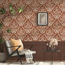 1卷欧式复古红色乙烯基自粘壁纸，时尚优雅风格，PET无缝可剥离接触纸，防水防潮墙面保护膜，易于粘贴和移除，经久耐用，适用于厨房、餐厅、卧室、客厅、电视墙、橱柜和家具翻新、出租房装饰，直纹对花，尺寸为17.32x118.11/196.85/393.7英寸 - 彩色 - 查看 10