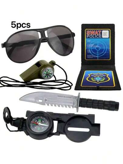 小型沉浸式角色扮演装备包：包含炫酷眼镜、逼真特警徽章、带指南针的战术哨子、透明玩具和便携式多功能指南针，5 件实用物品，提升角色扮演乐趣。