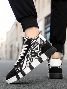 Men's Personalized Black & White Contrast Canvas Geometric Pattern Lace-Up Athletic Running Shoes, Couple Style Fashion All-Over Random Graffiti Print Casual Comfortable Sneakers - White and Black - View 8