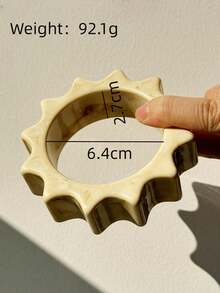1件象牙色不对称树脂手链，厚款手链，饰有三角形、六边形和齿轮形状，复古优雅女士饰品，秋冬季款 - 彩色 - 查看 9