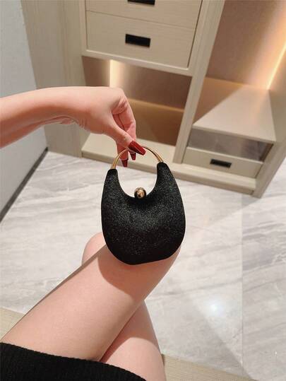 1 pièce Sac à main élégant avec décoration de cristal en velours noir, portefeuille mode automne/hiver 2025 avec bandoulière métallique, convient pour rouge à lèvres et bijoux, utilisable pour soirée, mariage, bal, Saint-Valentin, ne peut pas contenir de smartphone