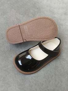 1双女童可爱亮面漆皮公主平底鞋，透气软底防滑多功能儿童乐福鞋，简约时尚婴幼儿学步鞋，魔术贴方便穿脱玛丽珍鞋，适合春、夏、秋季穿着 - 黑色 - 查看 5