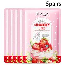 1/3/5pairs Strawberry Cake Nourishing And Smoothing Hand Mask, Specially Designed For Dry, Chapped Hands, It Moisturizes, Soothes, And Deeply Nourishes, Creating A Comfortable Autumn/Winter Look, Suitable For Autumn/Winter Seasons, Y2K, Halloween, Parties, New Year's, Thanksgiving, And Other Occasions, It Also Makes A Wonderful Gift.