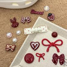 16件套红色鞋饰套装：蝴蝶结、爱心、兔子和草莓装饰 - 非常适合DIY鞋子和派对礼物，鞋子配件，装饰花园鞋，鞋子蝴蝶结配饰，运动鞋配饰 - 紅色 - 查看 6