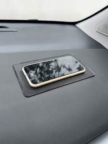 1 片黑色防滑垫，汽车配件防滑垫