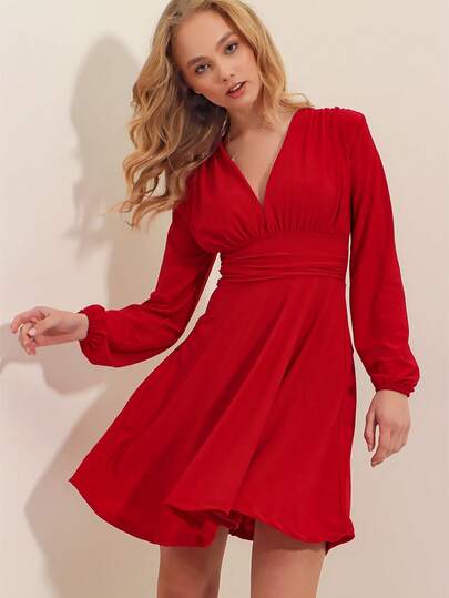 Women's Solid Color V-Neck Long Sleeve Waist Cinched Elegant Dress