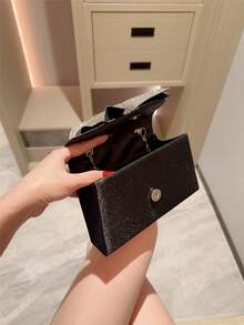 1 chiếc túi xách trang trí nơ đính đá lấp lánh sang trọng, thích hợp cho các bữa tiệc, dạ hội, sự kiện trang trọng, đám cưới. Hoàn hảo làm quà tặng Ngày Valentine cho phái nữ, phối cùng váy dạ hội, váy đính sequin và váy thanh lịch. - màu đen - Xem 4