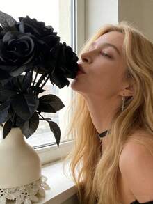 20支黑色玫瑰仿真花，适合装饰，玫瑰花，可用于婚礼季、家居装饰、优雅婚礼装饰、花束摆设、家用仿真植物、花园和卧室装饰、婚礼中心摆件、花束、仿真花、餐桌中心摆件、女士礼物、仿真花 - 黑色 - 查看 5