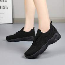 黑色针织纹理休闲运动鞋一双，系带透气，适合通勤和日常穿着，四季皆宜 - 黑色 - 查看 3