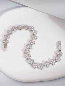 1件装奢华优雅立方氧化锆镶嵌梅花设计手链，适合女性在婚礼和派对上佩戴，不含礼盒 - 銀色 - 查看 4