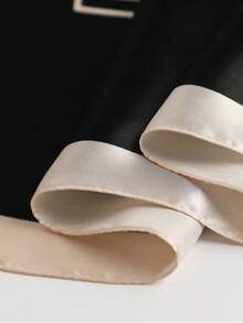 Women's Scarf With Elegant Geometric Print And Satin Finish, 90cm X 90cm - 黑色 - 查看 9