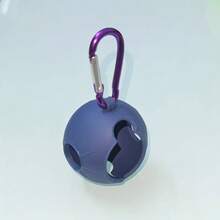 1pc Silicone Golf Ball Protective Case, Holds 1 Ball, Soft & Elastic Golf Ball Storage Box With Aluminum Alloy Carabiner, Suitable For Standard 1.68" Golf Balls, Golf Bag Accessory