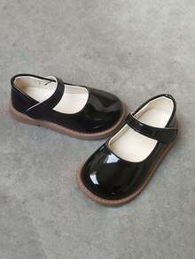 1双女童可爱亮面漆皮公主平底鞋，透气软底防滑多功能儿童乐福鞋，简约时尚婴幼儿学步鞋，魔术贴方便穿脱玛丽珍鞋，适合春、夏、秋季穿着 - 黑色 - 查看 4