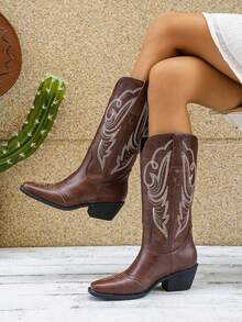 女士西部牛仔靴，新款欧美西部风格，饰以传统刺绣，假日休闲方头低跟靴底，防滑耐磨，不易疲劳，适合牧场文化牛仔派对和街头文化时尚日常节日穿着。 - 棕色 - 查看 6