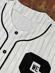 Herren Schwarz-Weiß gestreifte Baseball Jacke, minimalistisches Slim Fit Kurzarm Top, atmungsaktiver plissierter Stoff, loser quadratischer Kragen - Verschiedenfarbig - Übersicht 3