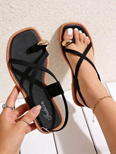 Women's Summer Beach Sandals, Flip Flops, Flat Roman Sandals, Square Toe Sandals, Criss-Cross Strap, Black Shoes, Open Toe Sandals, Summer Shoes, Retro Sandals, Soft Bottom Comfortable, Holiday Shoes, Beach Shoes, French Romantic Sweet Women's Shoes, Fashionable Summer Women's Shoes, Metal Buckle Sandals, Beach Resort Shoes, Travel Shoes, Women's Flat Sandals, New Women's Shoes, Elegant Women's Shoes, Square Toe Flat Shoes