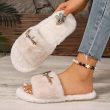 Nuevas pantuflas de mujer de peluche, pantuflas de casa de deslizamiento de otoño/invierno con bordado floral de piel de conejo sintética, pantuflas cálidas de mujer - Beis - Ver 2