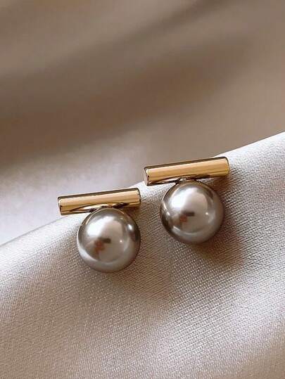 1 Pair 18K Gold Plated Stainless Steel Gray Cylinder Pearl Stud Earrings, French Retro Luxury Earrings, European And American Ins Style Commuting And Dating Accessories Jewelry