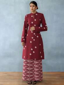 Baju Pahang 女士优雅立领印花长袖两件套，适合日常和假日穿着 - 紅色 - 查看 3