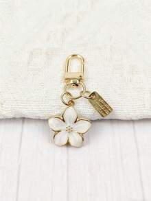 2026 Fashionable Hot Selling Keychain, Flower Shaped Creative Cute Mini Bag Charm, Gift