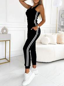 ChicMe Bộ 3 món dành cho nữ: áo tank top không tay kẻ sọc, áo khoác cài nút phía trước và quần short, trang phục thể thao thường ngày thời trang. - Đen và Trắng - Xem 5