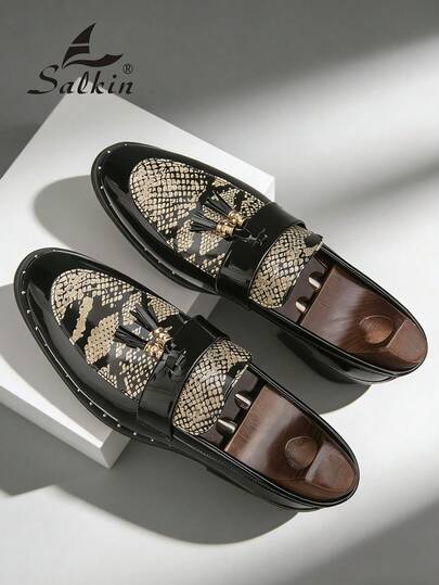 Classic Retro Style Men's Formal Leather Loafers, Business Commute Slip-On Tasseled Elegant Gentleman Dress Shoes, Affordable High-End Feel, Solid Color Simple Suit Outfit, Soft Leather Upper Rubber Sole, Suitable For Middle-Aged, Young, Student Graduation Ceremony, Office, Party, Wedding, Groom, Daily Casual, Gifts, Couple Dates, Formal Occasions, Oversized Fit, Please Order One Size Up