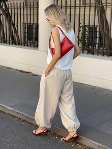 女士休闲灯笼裤/哈伦裤/慢跑裤，舒适百搭，适合休闲旅行、朋友聚会、时尚街舞等场合，纯色设计，带口袋和抽绳，四季皆宜，春季穿着。 - 杏色 - 查看 2
