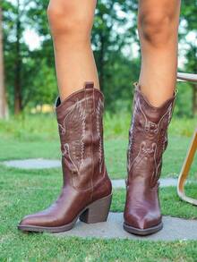 Women's Western Cowboy Boots New European And American Western Style Features Traditional Embroidery Holiday Leisure Pointed Low Heel Boot Sole Non-Slip, Wear-Resistant And Not Tired. It Is Suitable For Daily Festivals, Ranch Cultural Rodeos And Street Cultural Fashions. - Brown - View 7