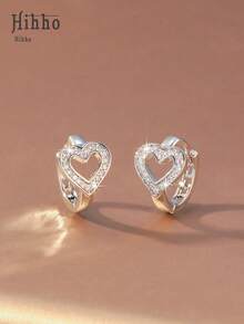 Hihho 2 đôi bông tai khoét lỗ hình trái tim thời trang, phù hợp cho nữ giới đeo hàng ngày. - Hoa tai hình trái tim - Xem 5