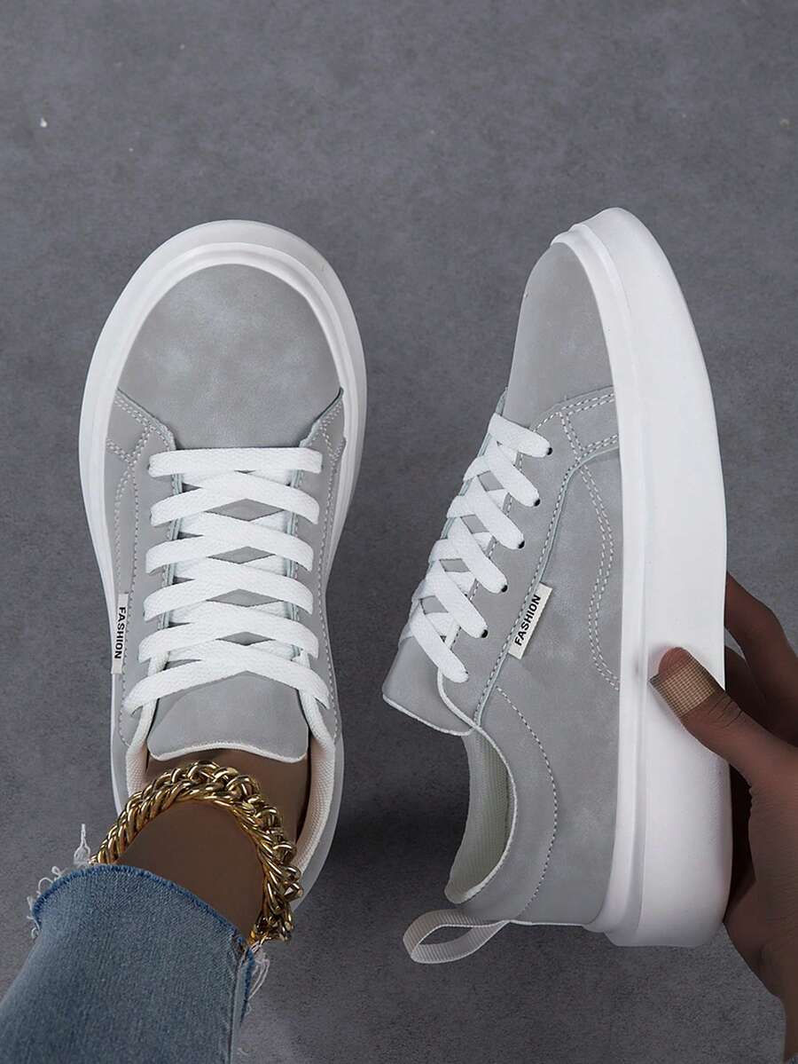 2026 Neue Damen Schnür-Lässig Sneaker, weiße Sportschuhe, leichte Skateboard-Schuhe für den Straßenmode-Einsatz - Hellgrau - Übersicht 1