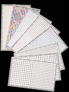 Đá đính trang trí mặt trong suốt, tinh khiết, nhiều hạt, nhiều màu sắc/hologram/ánh cầu vồng/ngọc trai, hình bán nguyệt tự dính, thích hợp để trang trí khóe mắt/móng tay/mặt. Những viên đá lấp lánh này phù hợp cho lễ hội Carnival, Ngày Valentine, tiệc phong cách Y2K, trang trí hàng ngày, tự làm đồ trang điểm mặt, lễ hội âm nhạc, tiệc trang điểm, dạ hội. Có thể dùng để trang trí tóc, mắt, mặt, cơ thể. - Nhiều màu - Xem 3