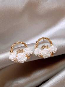 1 Pair Fashionable Floral Basket Design Stud Earrings, Round Flower Earrings, Unique High-End Personalized Versatile Earrings - White - View 2