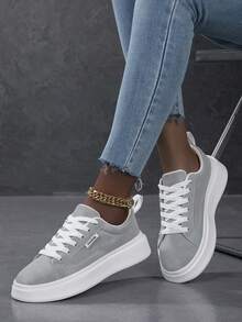 2026 Neue Damen Schnür-Lässig Sneaker, weiße Sportschuhe, leichte Skateboard-Schuhe für den Straßenmode-Einsatz - Hellgrau - Übersicht 4