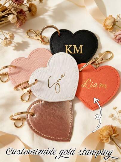 Llavero personalizado con forma de corazón, llavero con letra en forma de corazón, colgante de cuero sintético, llavero grabado, regalo para ella, regalo de cumpleaños, regalo para dama de honor, material de acero inoxidable, estilo lindo, divertido, kawaii, unisex, casual, personalizado, adecuado para él/ella, novio, regalo de graduación, regalo de inauguración de la casa, regalo de boda