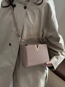 韩式极简优雅手提包，欧美新款时尚V字单肩水桶包 - 彩色 - 查看 10