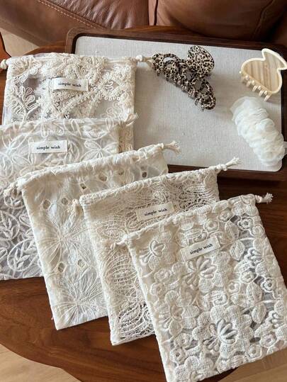 1 Apricot Retro Lace Embroidered Drawstring Small Bag, Suitable For Storage Bags, Travel Organizing Bags, Jewelry Bags, Makeup Bags, Wallets, Tissue Boxes, Sanitary Napkin Boxes, Gift Packaging Bags, Suitable For Travel, School, Vacation, Birthdays, Weddings, New Year And Other Occasions.