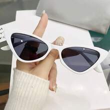 一副男女通用复古猫眼塑料框眼镜，适合派对、运动、郊游、度假、旅行、海滩、驾驶、街头、假期、钓鱼、户外活动、街头服饰等场合。 - 大紅色 - 查看 7