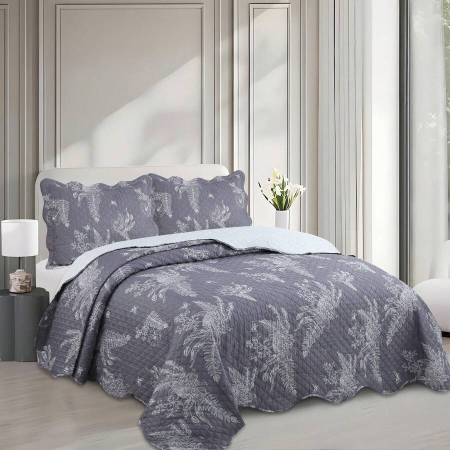 Double-Sided 3-Piece Printed Bedspread Set. - Print 28 - View 1