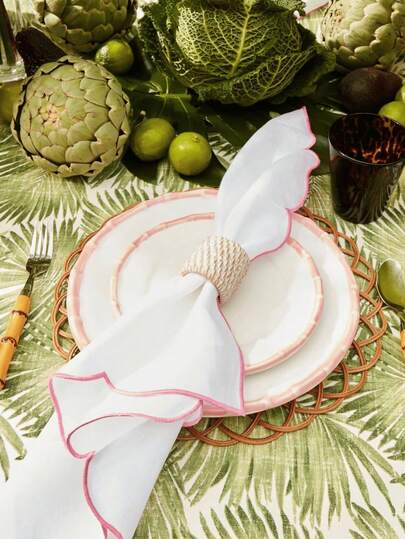 Palm Leaf Print Tablecloth, California Tropical Botanical Table Cover, Green Palm Frond Dining Table Linen, West Coast Resort Style Table Decor, Summer Indoor & Outdoor Tablecloth For Kitchen, Dining Room, Patio, Garden Party, Coastal & Tropical Home Accent, Aesthetic Table Cover For Entertaining