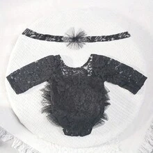 2件套新生儿摄影道具套装，包括新生儿露背三角哈伦裙和花朵发带，婴儿蕾丝蓬蓬裙公主套装，可爱纯色蕾丝网纱连体衣和蝴蝶结发带，适合100天宝宝摄影，摄影及纪念照道具套装 - 适用于影棚摄影、节日礼物、洗礼礼物和特殊场合 - 彩色 - 查看 17