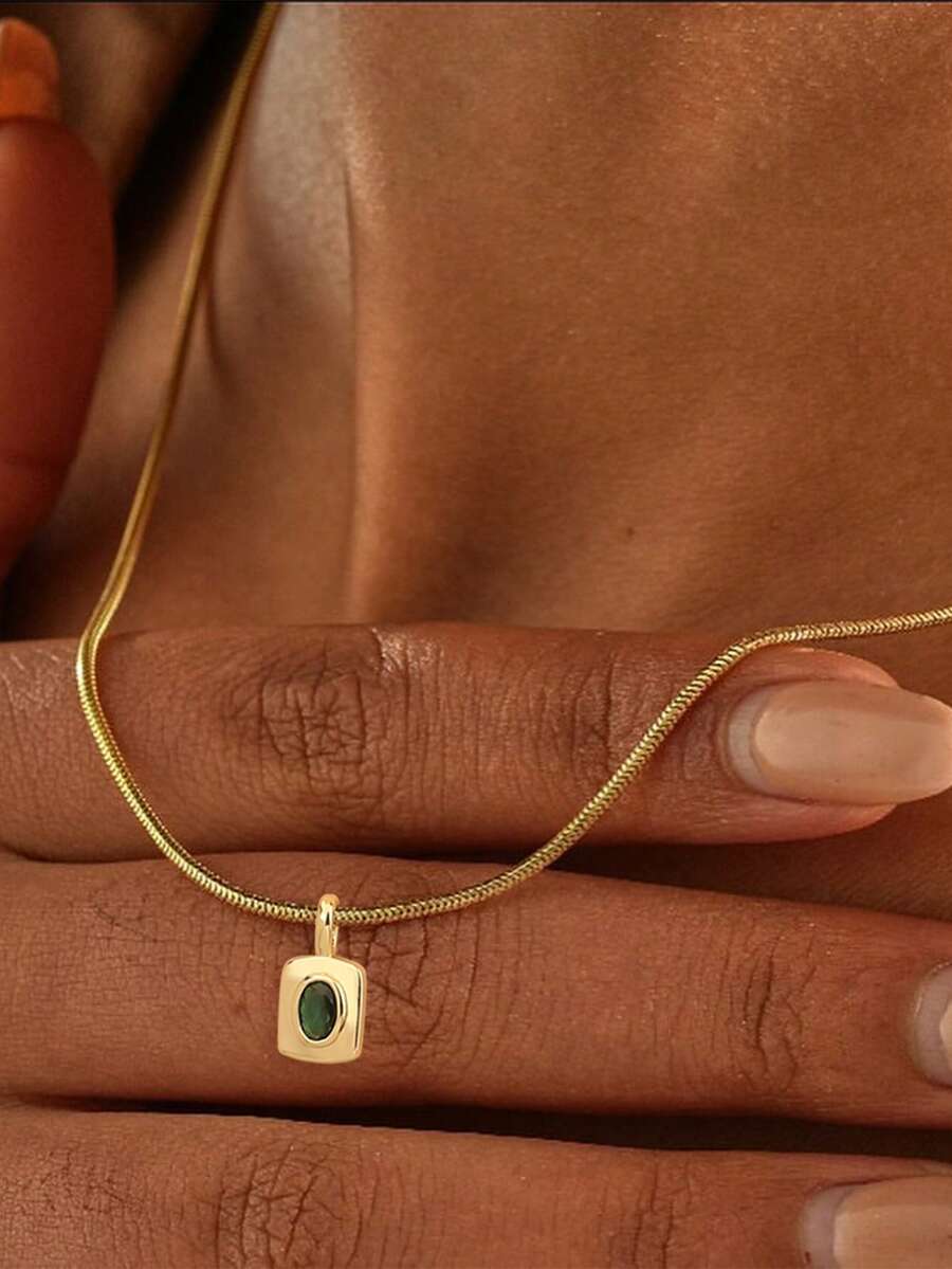 Nooxian 1pc Women's Pendant Necklace, Minimalist Stainless Steel Inlaid Green Zirconia Rectangular Pendant Necklace, Versatile Daily Wear, Gift Accessory - Yellow Gold - View 1