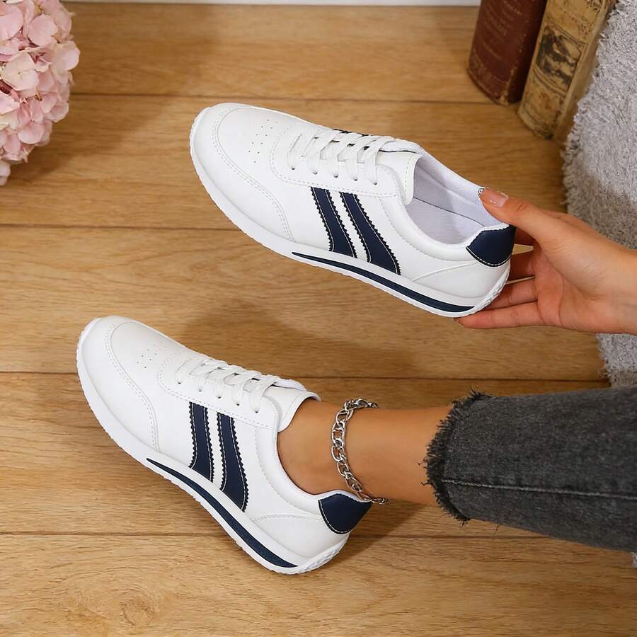 FZY These New 2026 Women's Casual Sneakers Feature Breathable Laces For Easy Slip-On And Slip-Off Without Lifting Your Heels. Ideal For Outdoor Activities, These Shoes Are Perfect For Women Who Prefer A Casual Or Preppy Style, As Well As Runners. They're Perfect For Travel, School, And Hiking. A Must-Have In Every Woman's Wardrobe During Valentine's Day – Elegant Women's Sneakers. A Variety Of Styles Of Women's Casual Sneakers Are Also Available. Stylish And Versatile White Sneakers And Orange Outdoor Sneakers Are Also Available. - 寶藍 - 查看 1