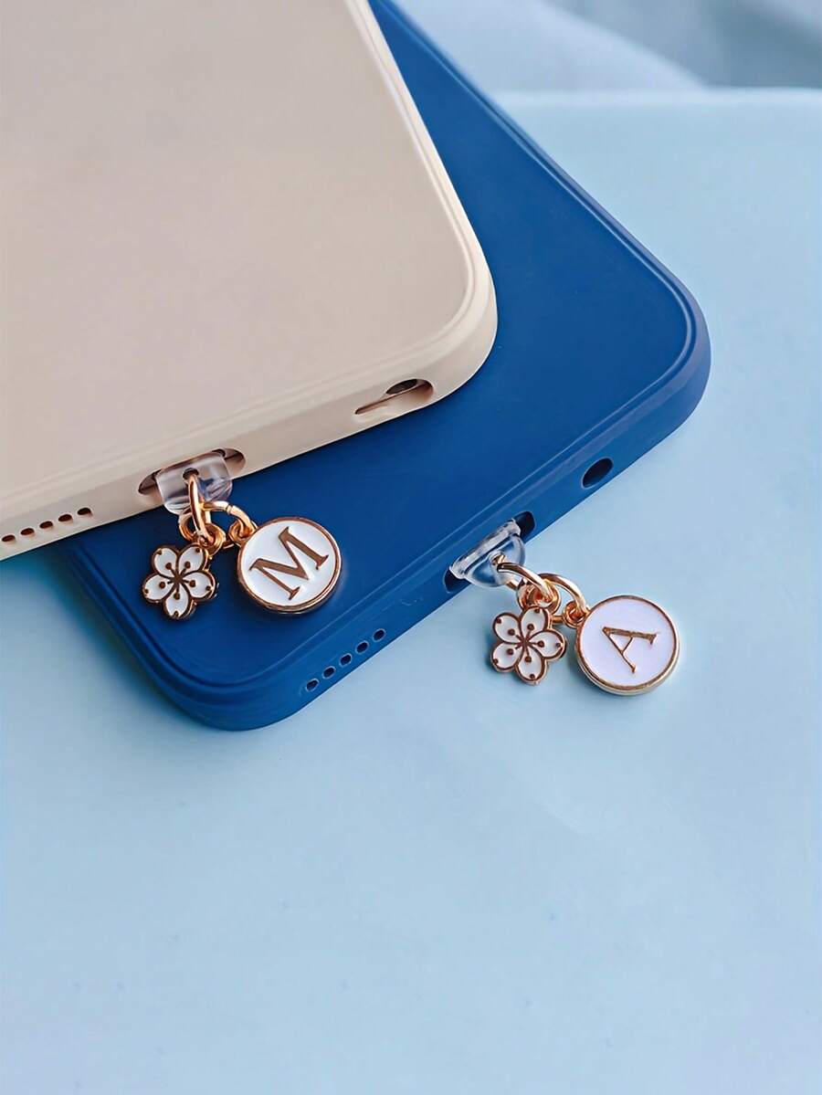 1 pieza Elemento de flor blanca 26 letras del alfabeto inglés A-Z y colgante de flor, tapón antipolvo compatible con interfaz de /Tipo-C, accesorio de teléfono, regalo de cumpleaños, fiesta de aniversario de boda